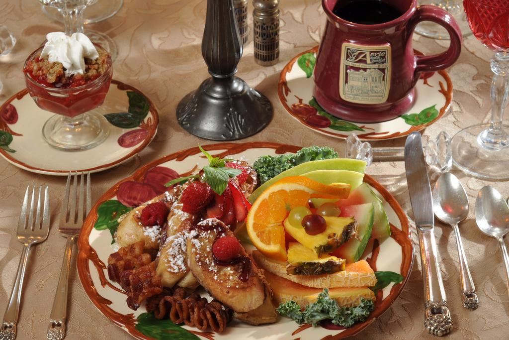 The Aerie Bed & Breakfast Ню Берн Екстериор снимка