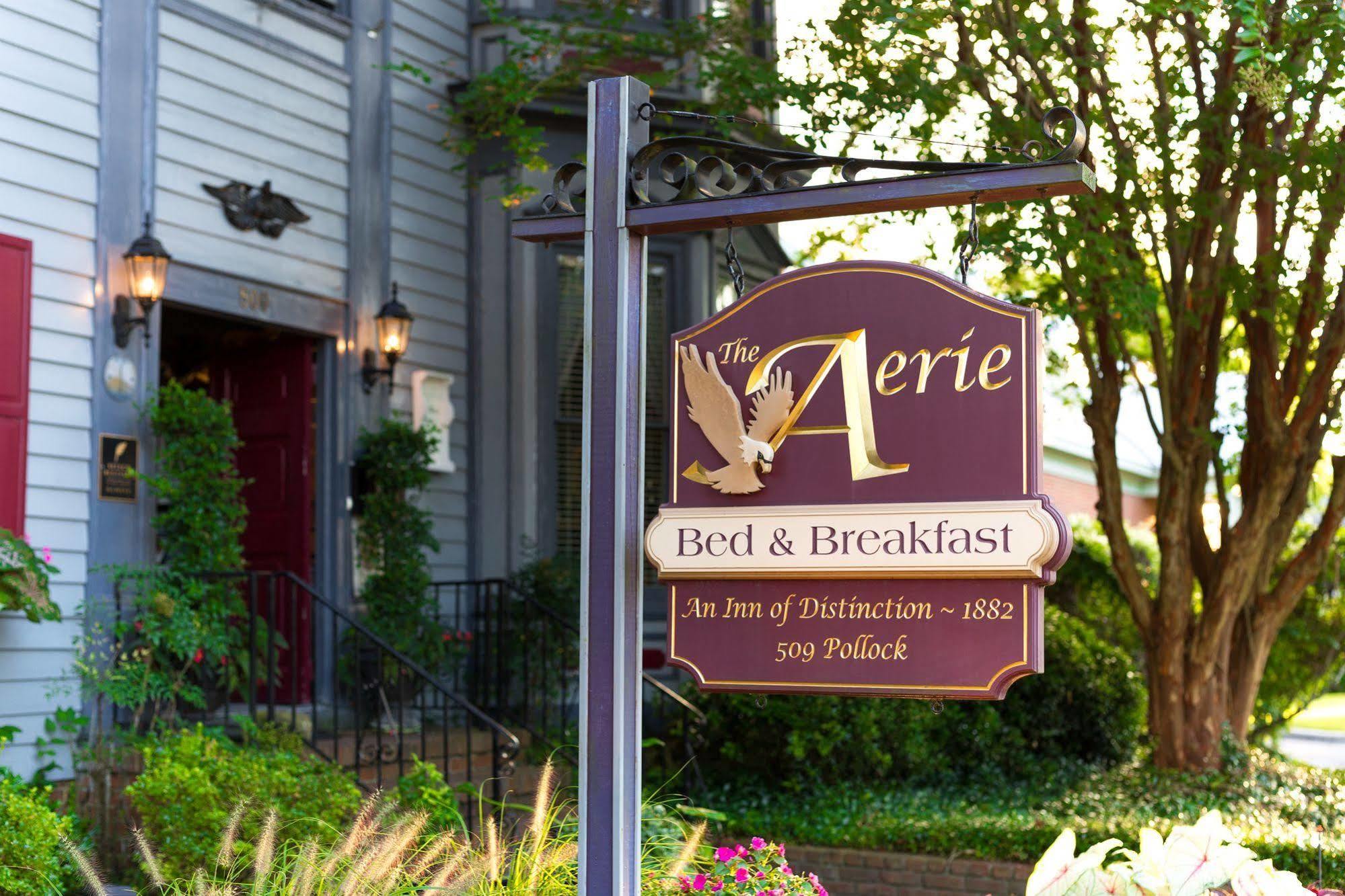 The Aerie Bed & Breakfast Ню Берн Екстериор снимка